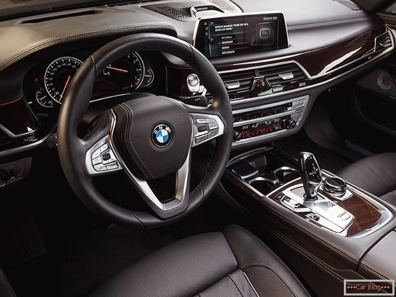 BMW 750Li-salon