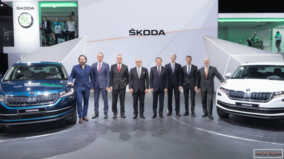 Česi na autosalóne v Paríži predstavili crossover Škoda Kodiaq