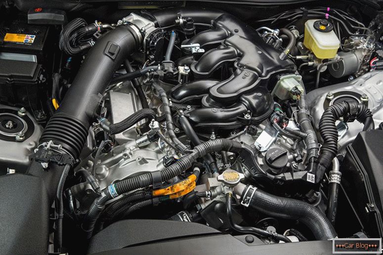 Lexus IS 250 ladenie двигателя