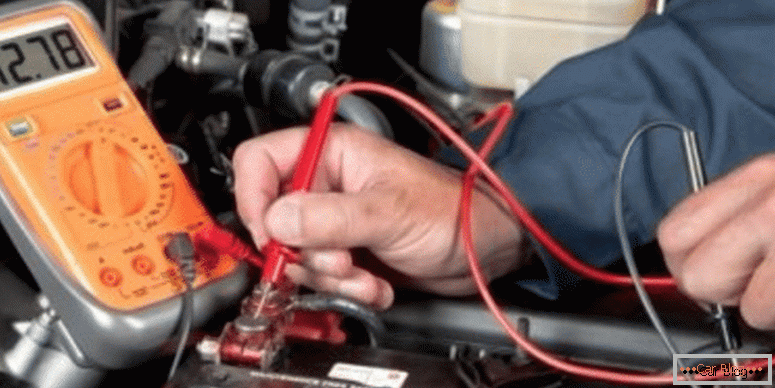 ako skontrolovať samotný generátor pomocou multimetra