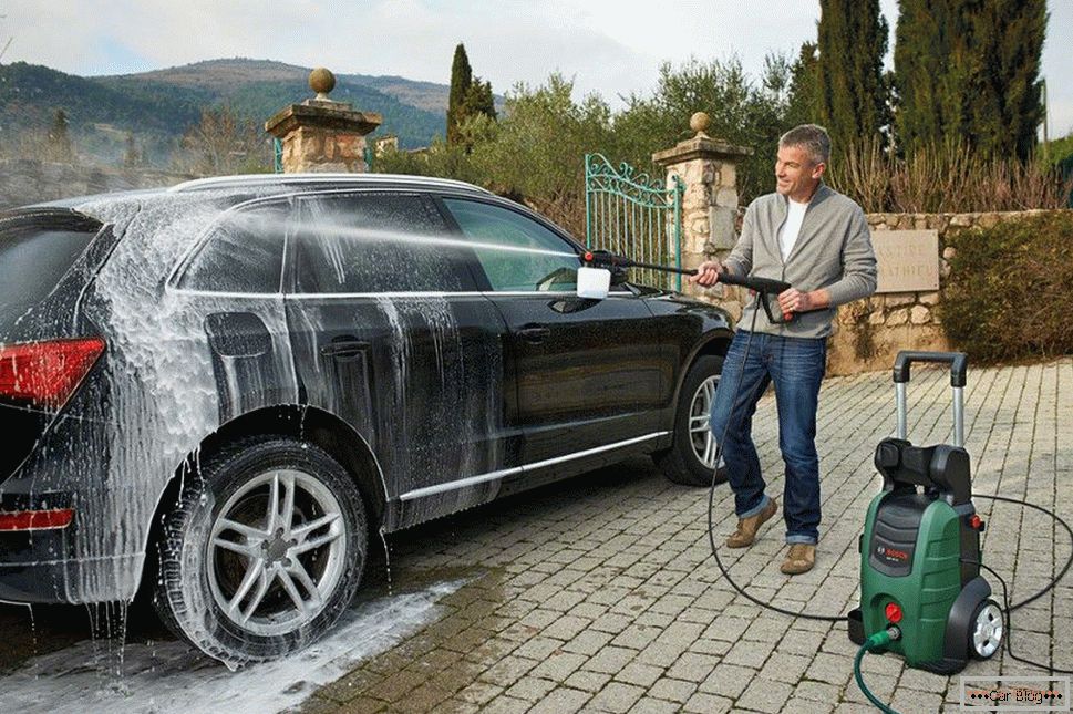 Ručné umývanie auta