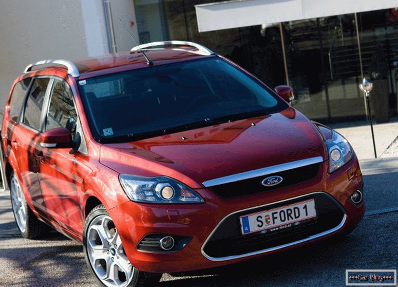 Ford Focus 2 nahradzujúci automobil 2014