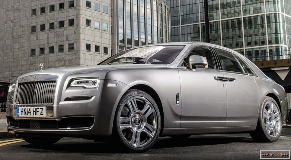 Rolls-Royces, Maserati a ďalšie triedy