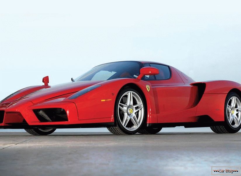 Ferrari Enzo 6.0 červená