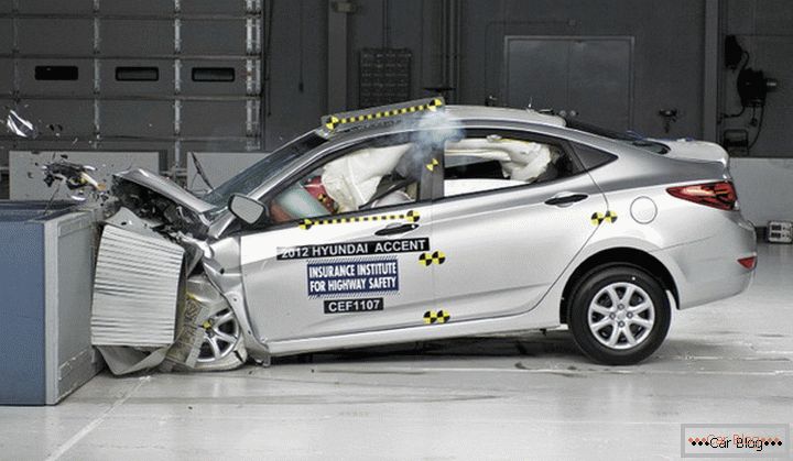 Nový nárazový test Hyundai Solaris