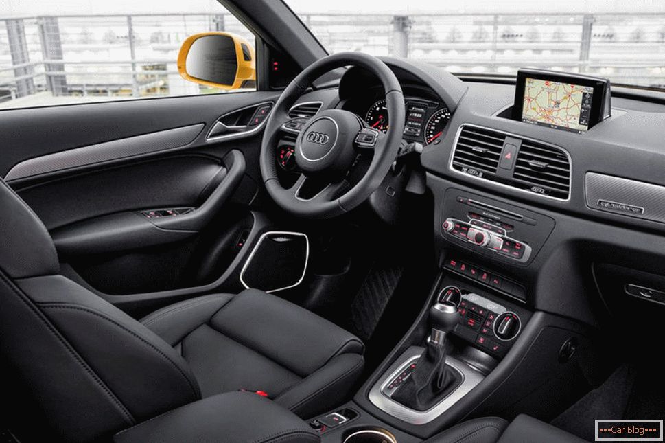 Interiér Audi Q3