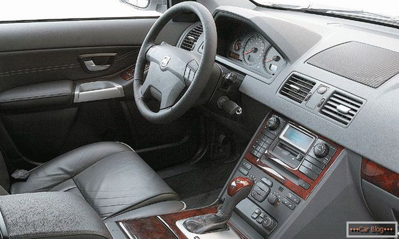 Salón Volvo XC90